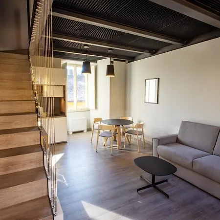 アパートホテル Palazzo Le Poste - And