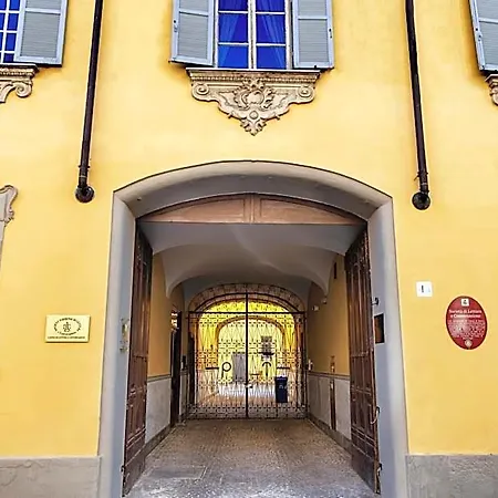Aparthotel Palazzo Le Poste - And Parma